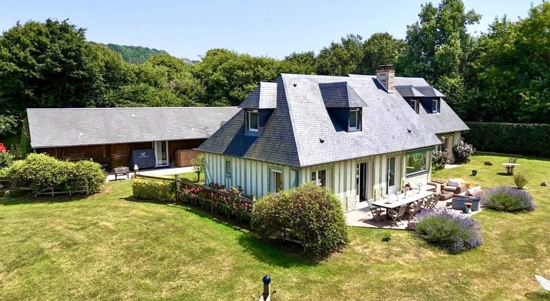 Estate in Tourgeville, Normandy, France 1 - 18236569