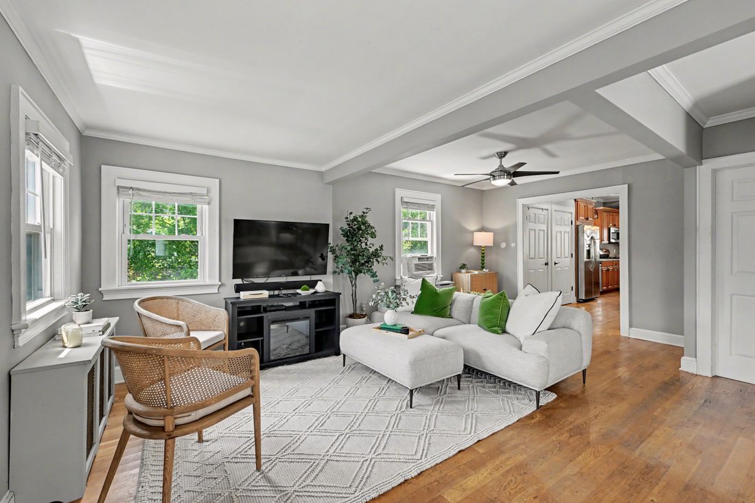 House in Stamford, Connecticut, United States 3 - 18660079