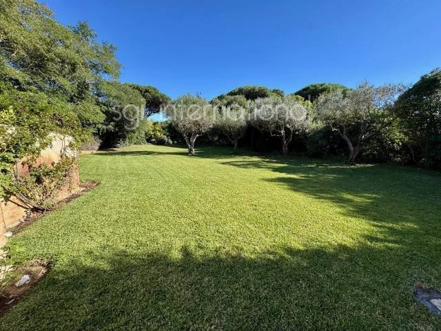 House in Zone Ouest Urbaine, Saint-Tropez, France 3 - 18437093