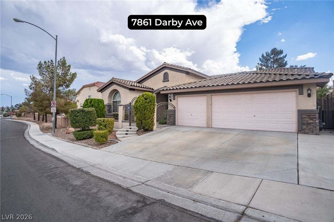 House in Las Vegas, Nevada, United States 1 - 18665976
