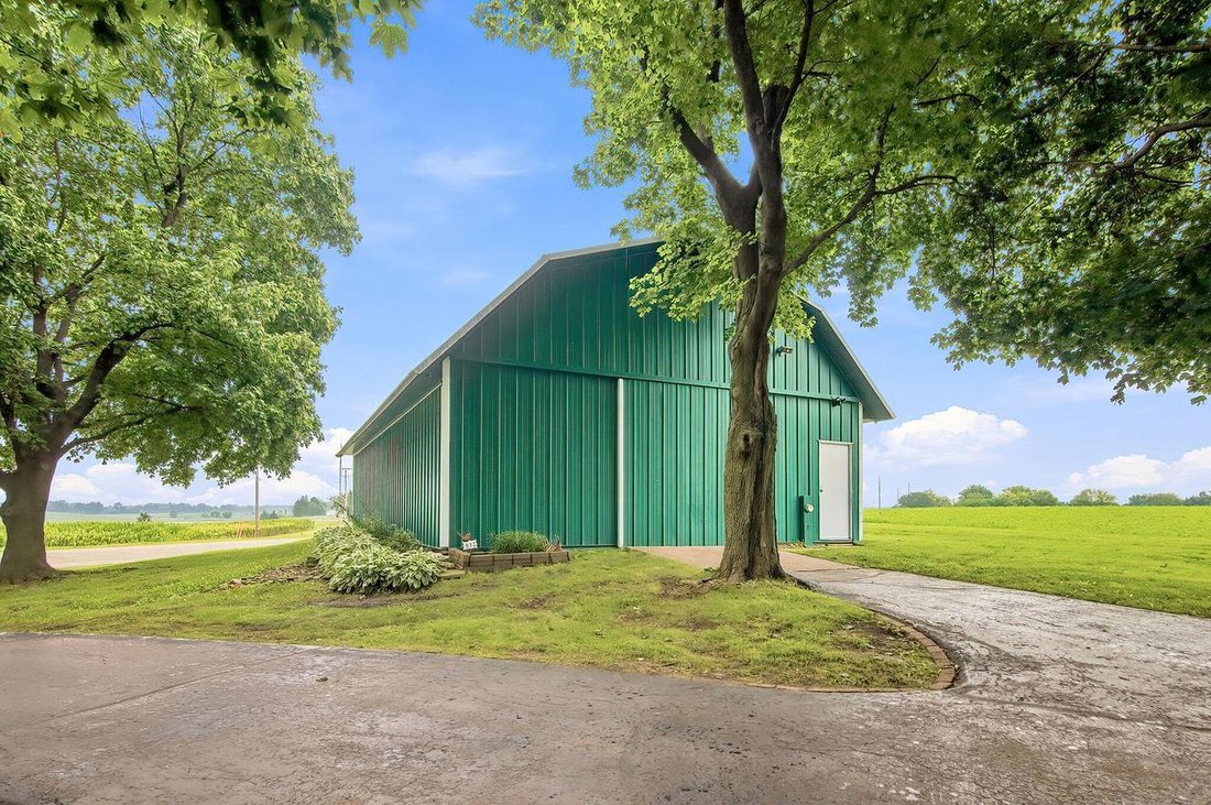 House in Twin Lakes, Wisconsin, United States 4 - 18656424