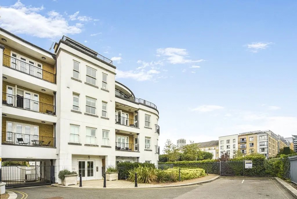 Apartment in Chelsea Harbour, England 1 - 18662081