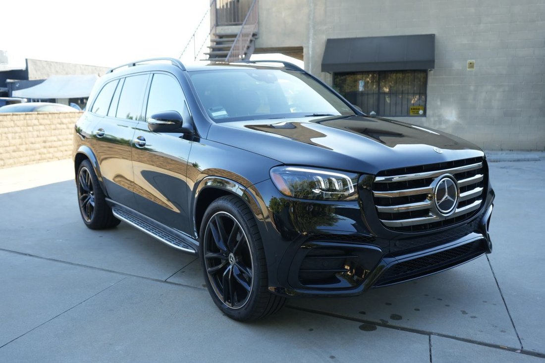 Suv in San Gabriel, CA, United States 3 - 18669927