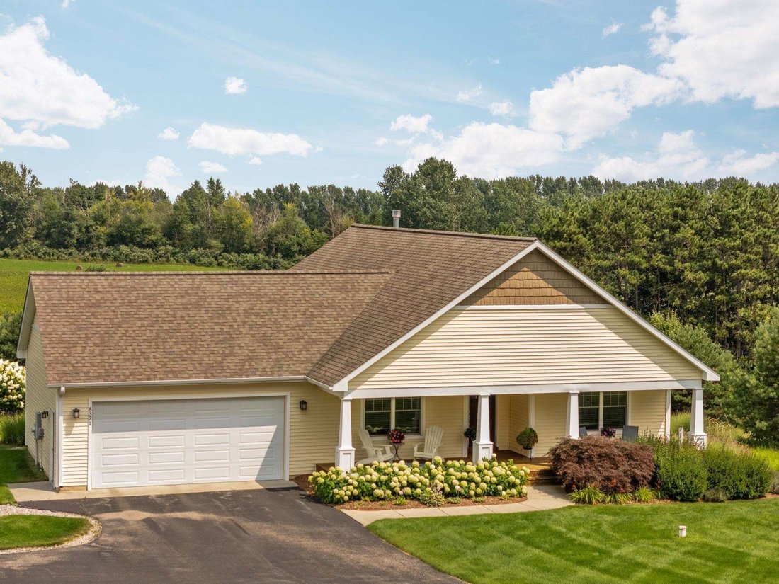 House in Garfield Township, Michigan, United States 1 - 18310246