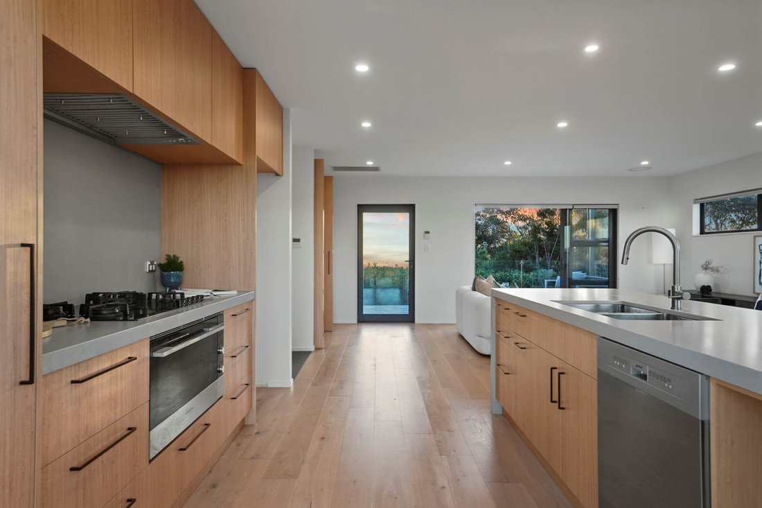 House in Muriwai, Auckland, New Zealand 2 - 18656095