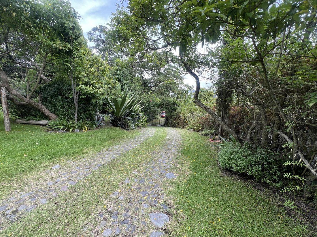 Land in Quito, Pichincha, Ecuador 5 - 18661705