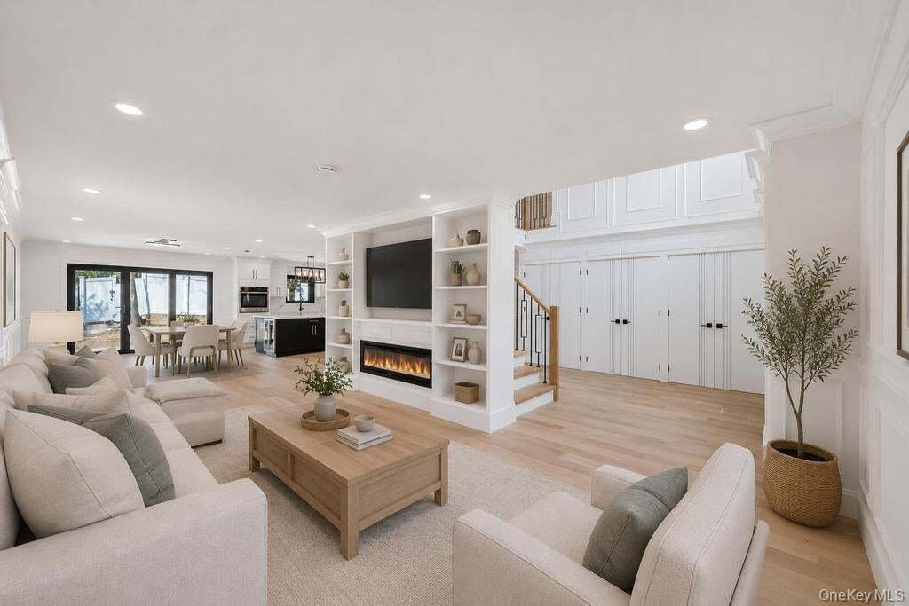 House in Syosset, New York, United States 4 - 18668971
