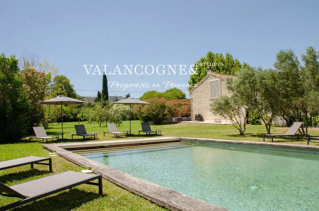 Country House in Saint-Rémy-de-Provence, Provence-Alpes-Côte d'Azur, France 2 - 16721123