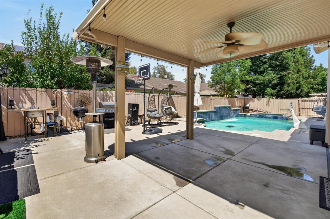 House in Elk Grove, California, United States 5 - 18666030