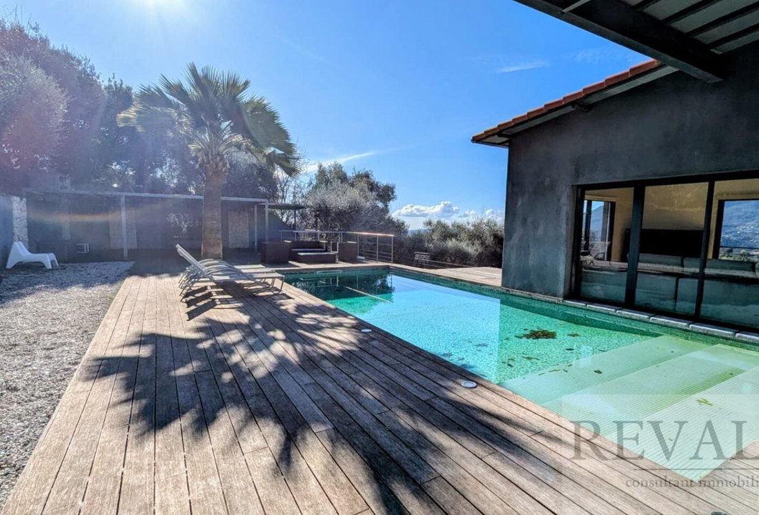 Villa in Castagniers, Provence-Alpes-Côte d'Azur, France 4 - 18668182