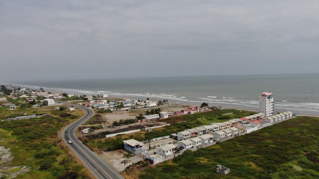 Land in Playas, Guayas, Ecuador 5 - 18660092