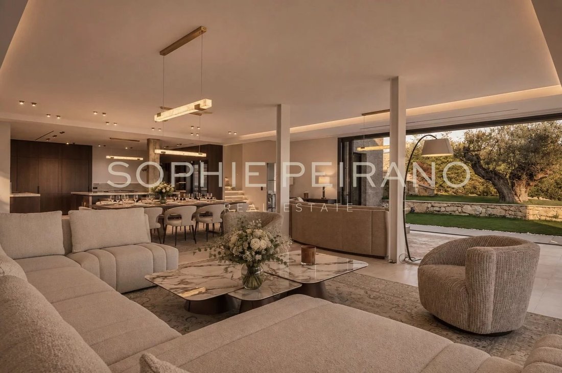 Villa in Cannes, Provence-Alpes-Côte d'Azur, France 4 - 15486840
