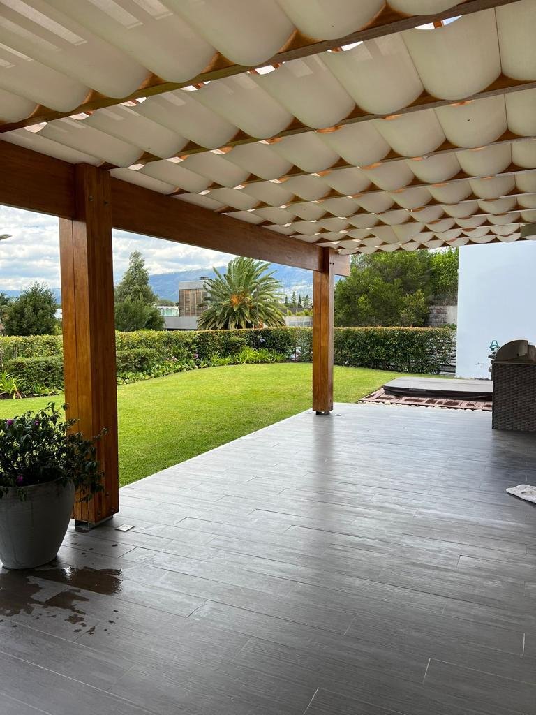 House in Quito, Pichincha, Ecuador 4 - 18661514