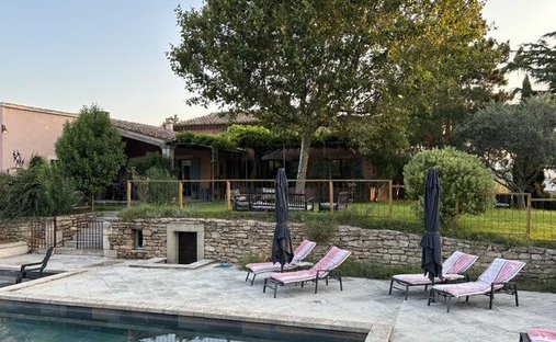 Casa en Robion, Provenza-Alpes-Costa Azul, Francia 1