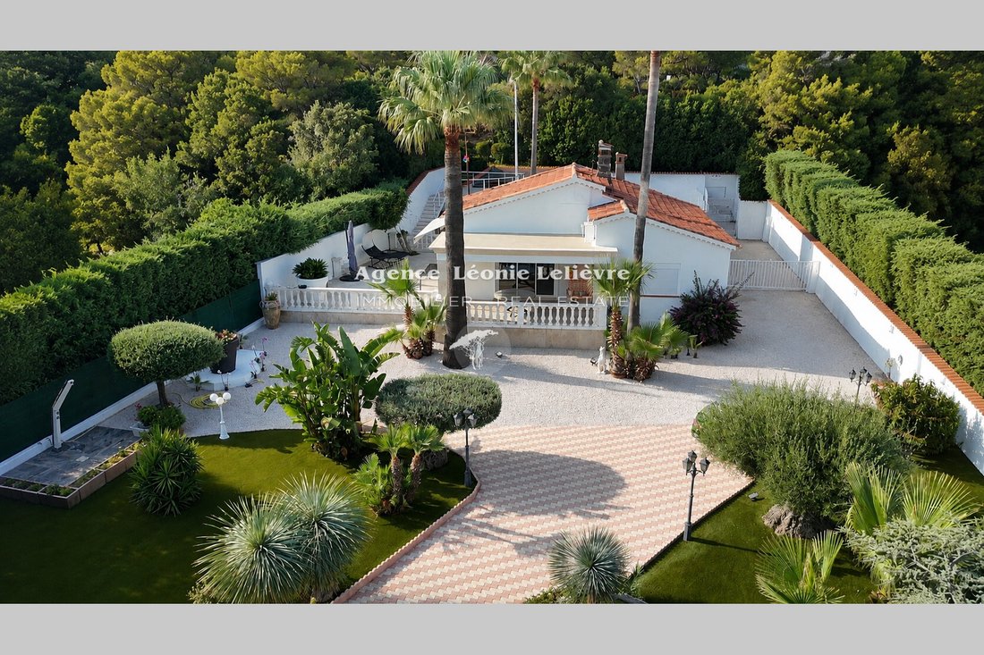 Villa à Les Issambres, Roquebrune-sur-Argens, France 1 - 18660280