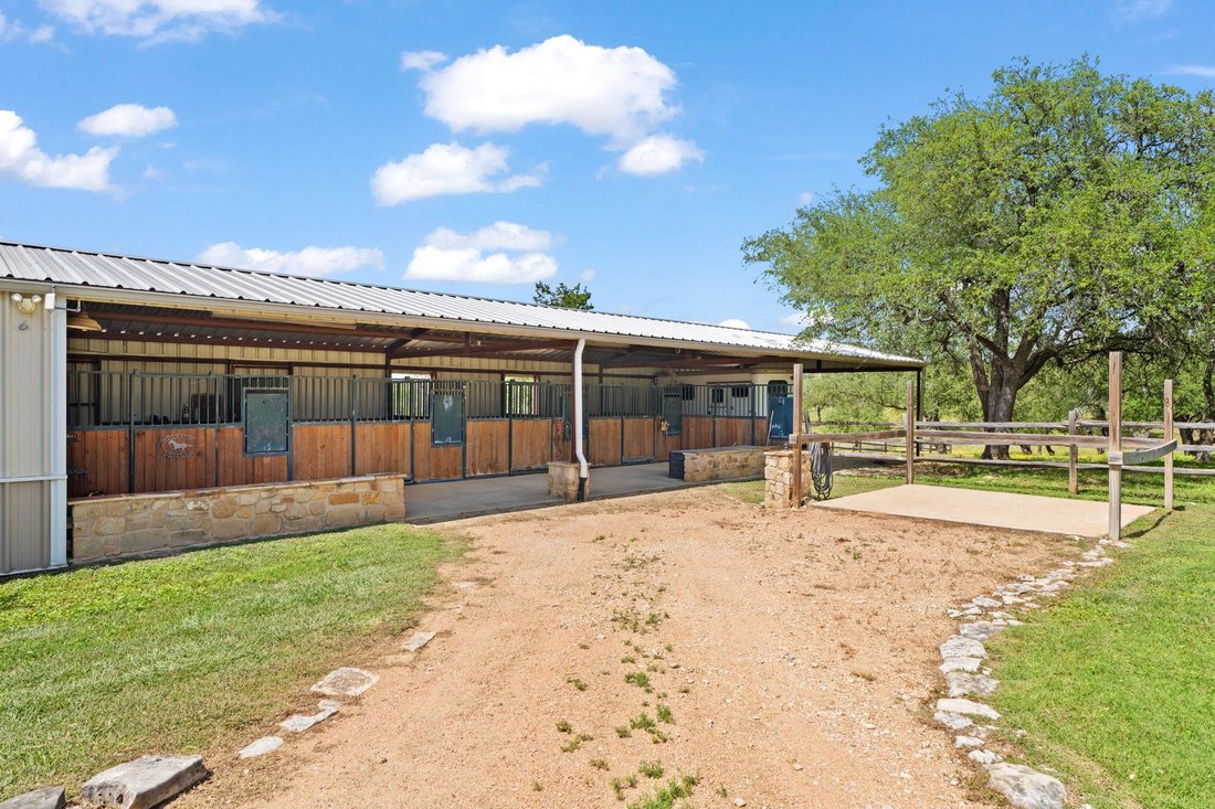 House in Wimberley, Texas, United States 5 - 18670353