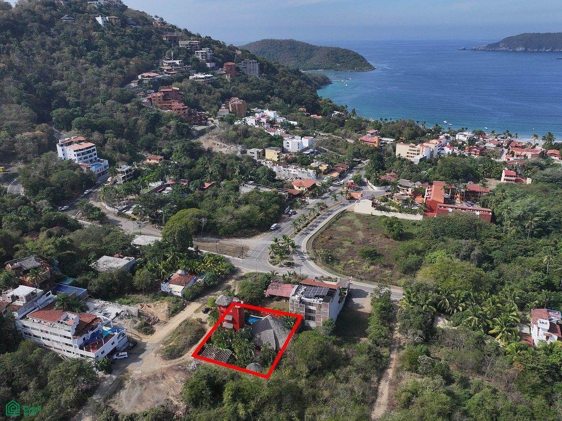 House in Zihuatanejo, Guerrero, Mexico 1 - 18026869
