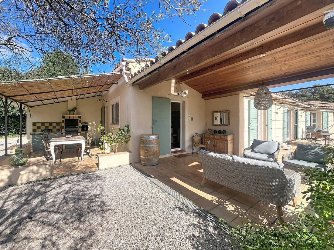 Maison à Cotignac, Provence-Alpes-Côte d'Azur, France 3 - 17459121