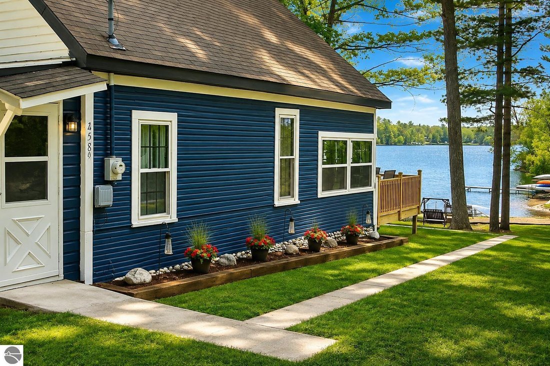 House in Traverse City, Michigan, United States 4 - 18658994