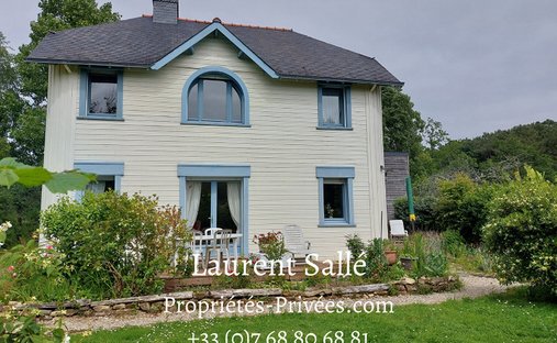 Villa in Ambon, Brittany, France 1