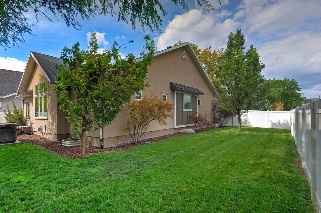 House in Holladay, Utah, United States 3 - 18662282