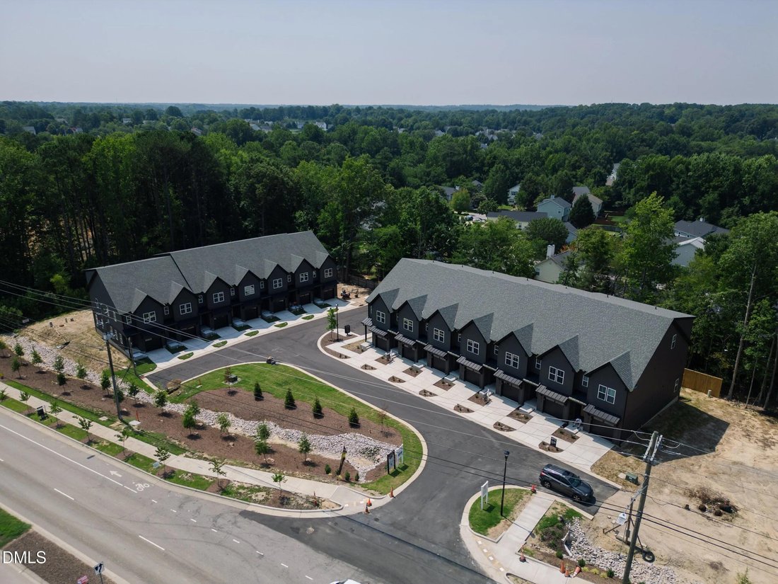 Townhouse in Raleigh, North Carolina, United States 2 - 17543066