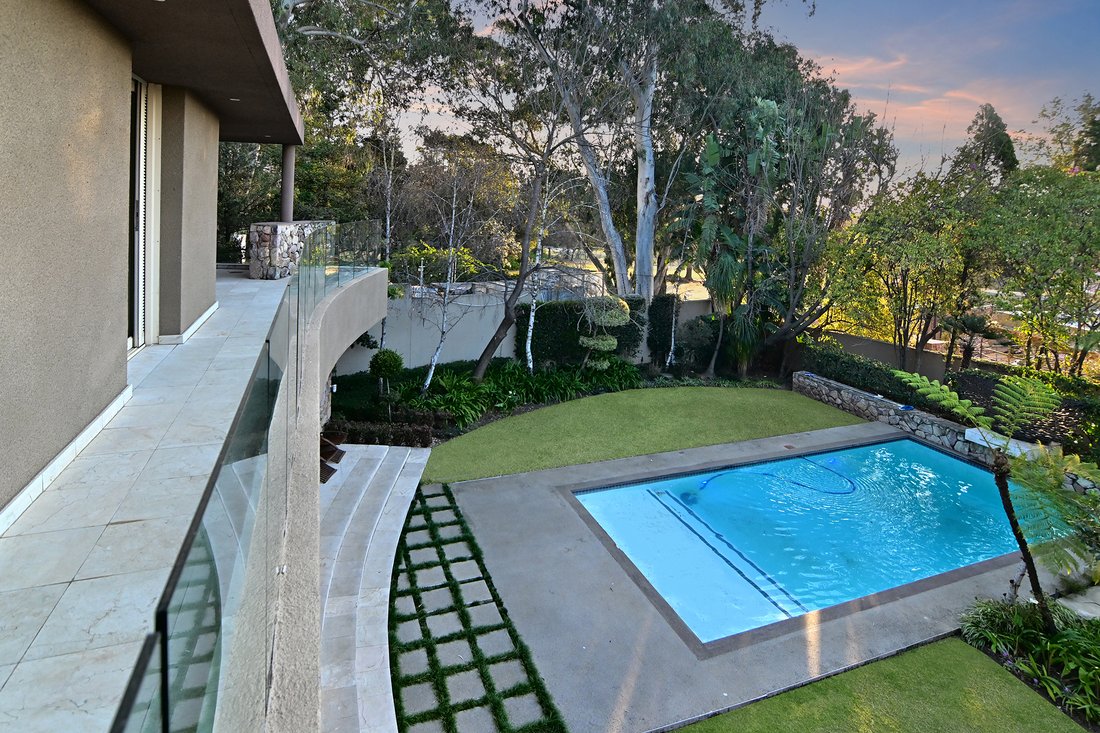 House in Hyde Park, Gauteng, South Africa 5 - 18665095