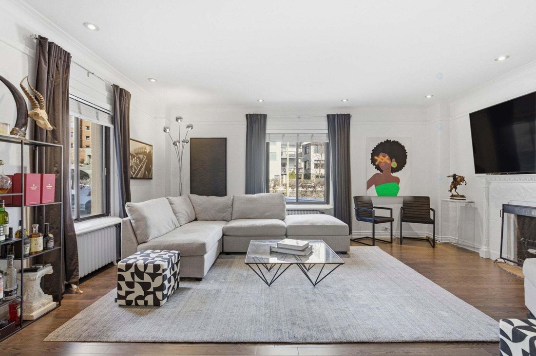 Condo in Montréal, Quebec, Canada 3 - 18666519