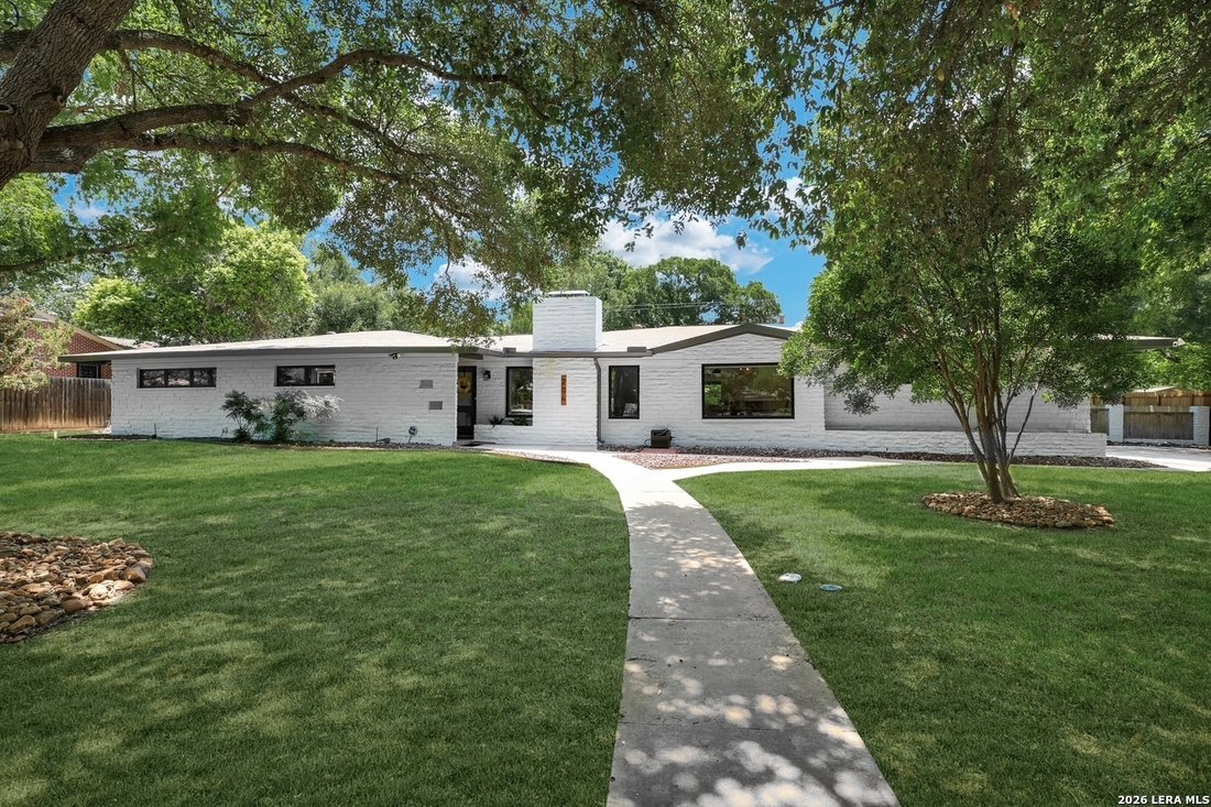 House in San Antonio, Texas, United States 4 - 18659721