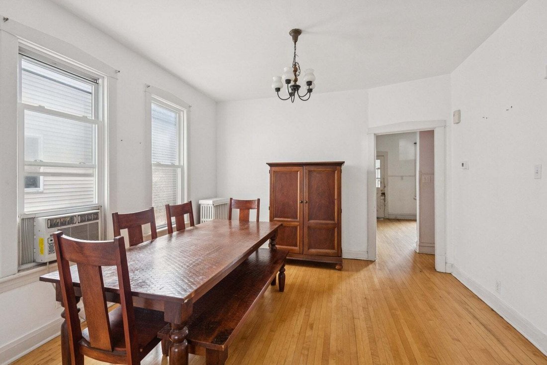 House in Chicago, Illinois, United States 3 - 18669144