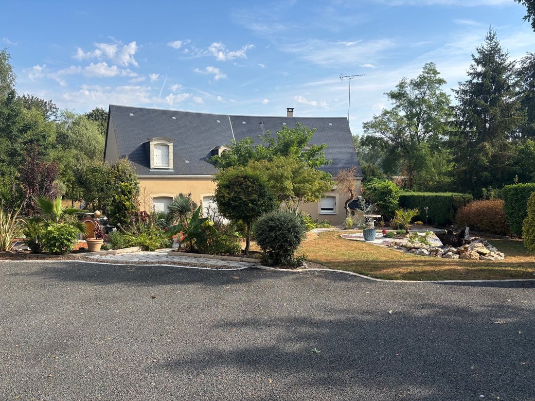 House in Saint-Regle, Centre-Val de Loire, France 1 - 18659857