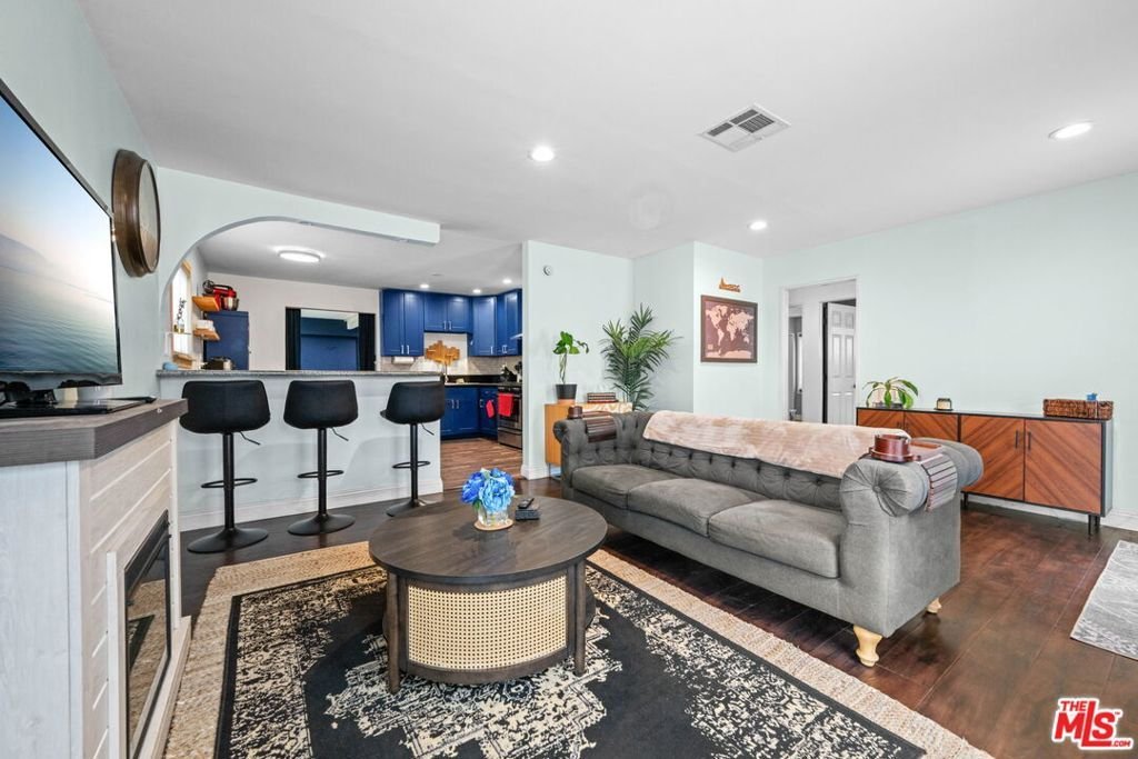 House in Los Angeles, California, United States 2 - 18662022