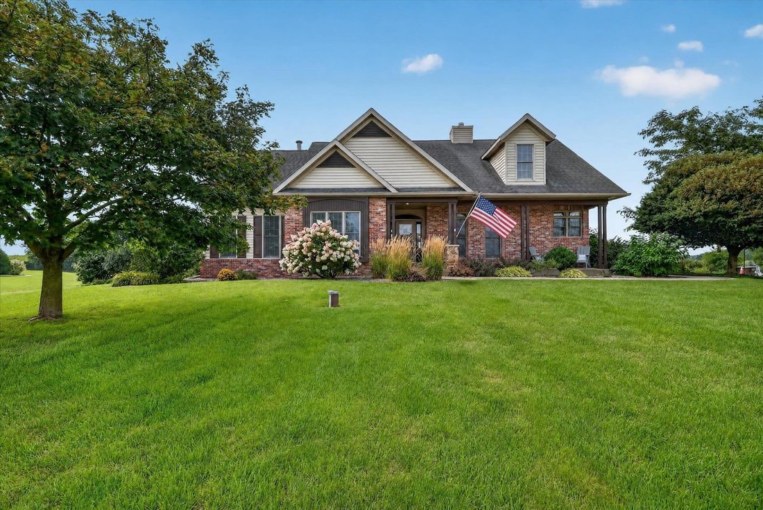 House in Whitewater, Wisconsin, United States 3 - 18668553
