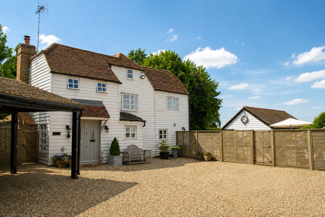 House in Roxwell, England 3 - 15575927