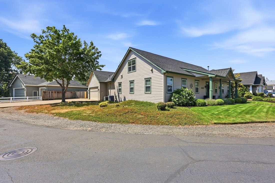 House in Eugene, Oregon, United States 2 - 18660154