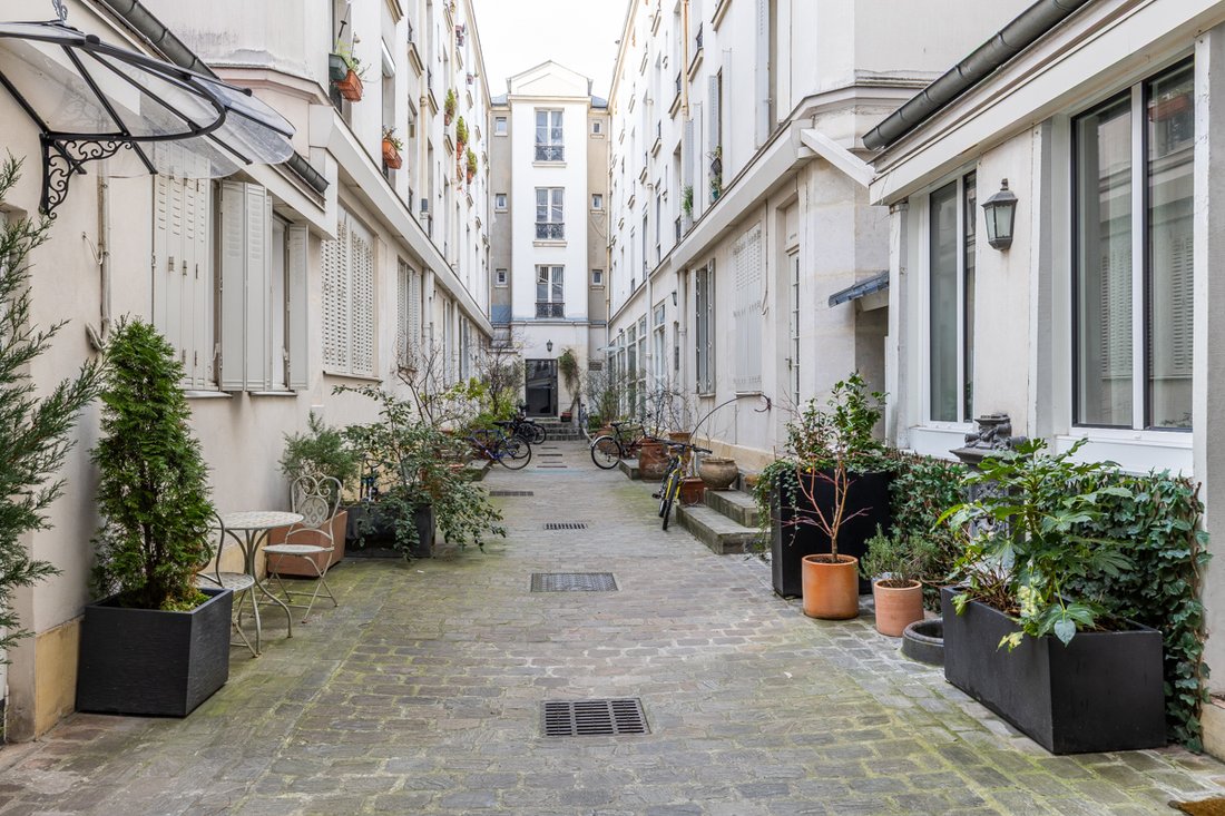 Apartment in Belleville-Saint Maur, Paris 11e Arrondissement, Paris 1 - 18664728