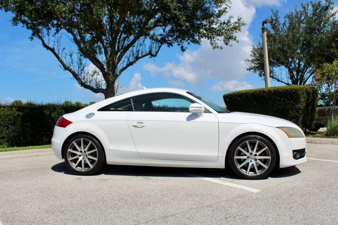 Coupe in Sarasota, FL, United States 2 - 18667103