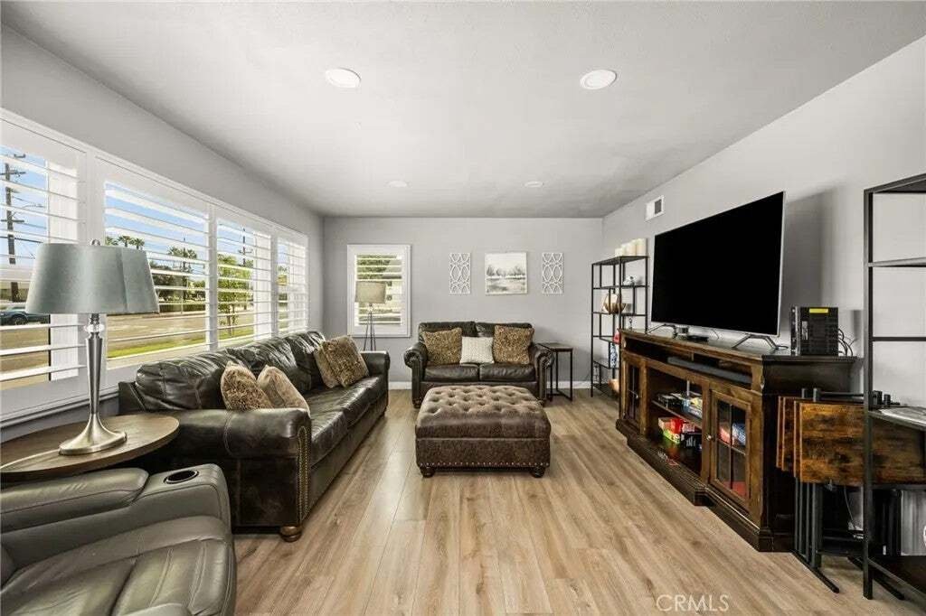 House in Orange, California, United States 5 - 18669379