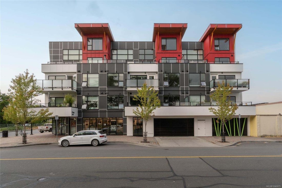 Condo in Sidney, British Columbia, Canada 1 - 18666526