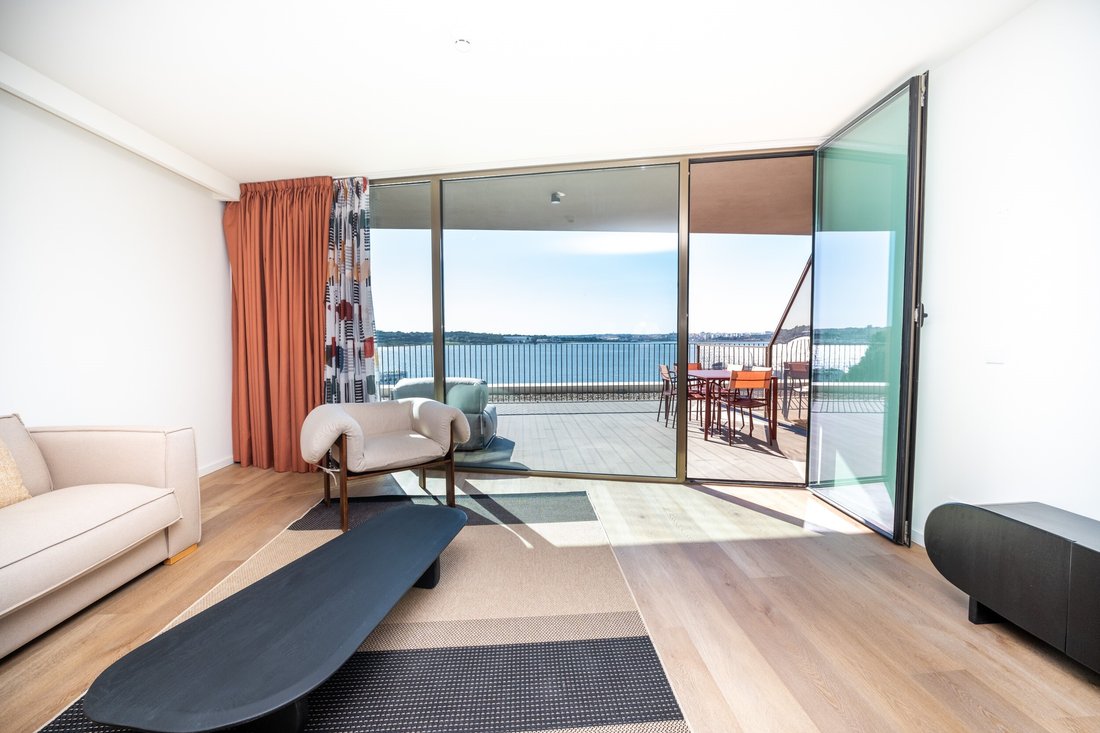 Apartment in Seixal, Arrentela e Aldeia de Paio Pires, Setubal, Portugal 5 - 18660997