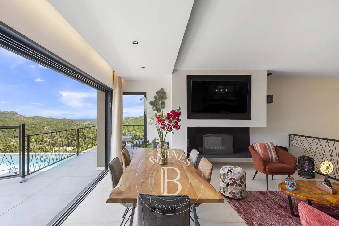 Villa in Sainte-Lucie-de-Porto-Vecchio, Corsica, France 1 - 18660852