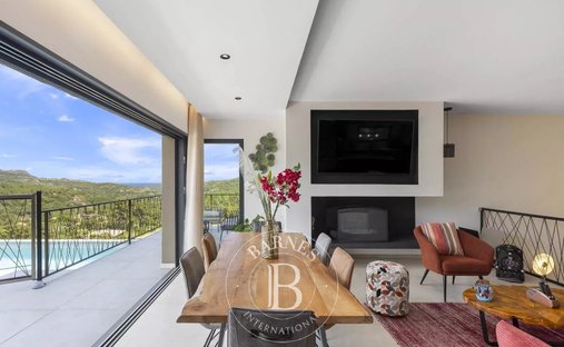 Villa in Sainte-Lucie-de-Porto-Vecchio, Corsica, France 1