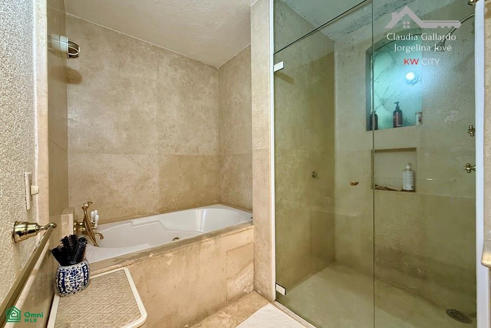 House in Mexico City, Mexico 4 - 18128042