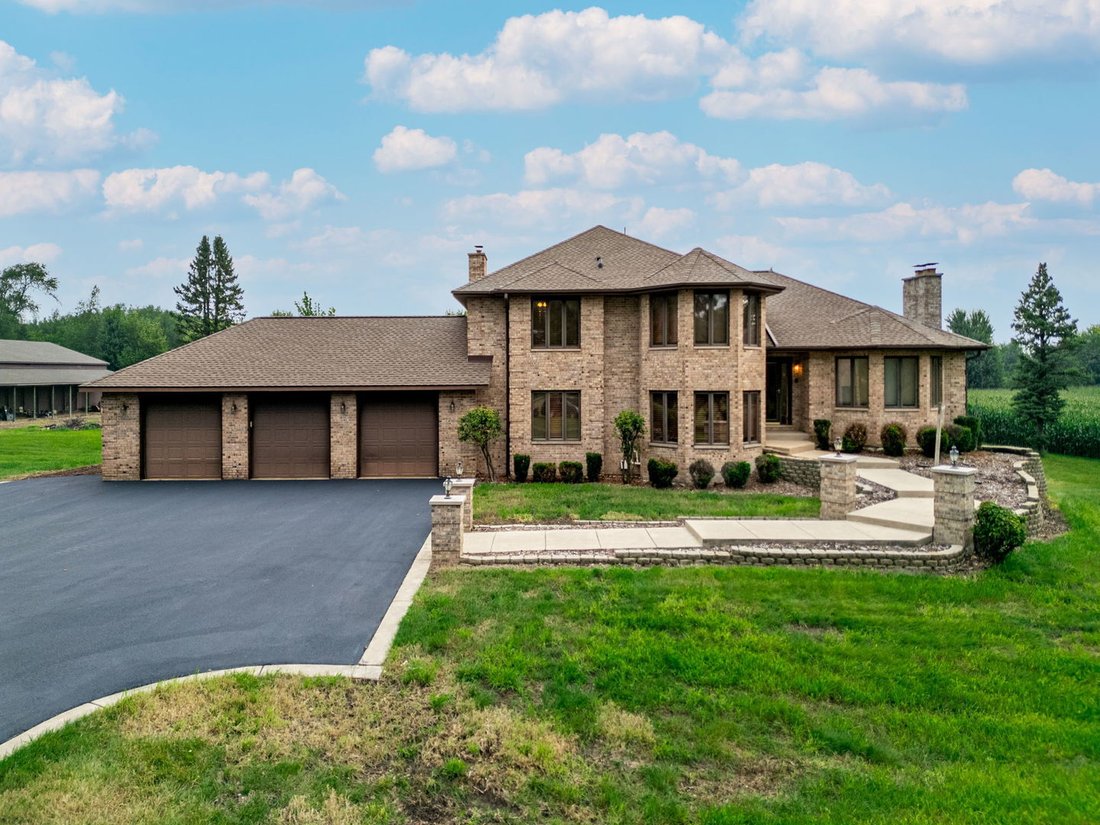 House in Huntley, Illinois, United States 1 - 18666157