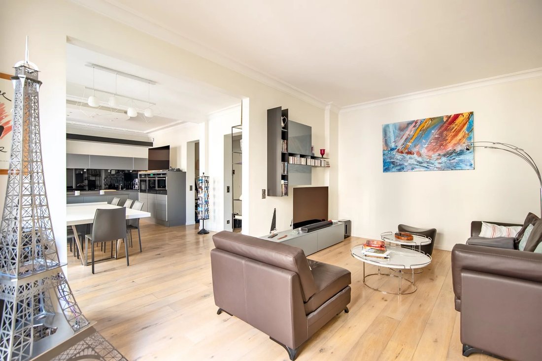 Apartment in Bois de Boulogne, Paris 16e Arrondissement, Paris 2 - 18669203