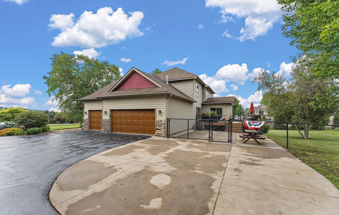 House in Lakeville, Minnesota, United States 2 - 18663214