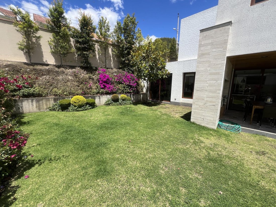 House in Quito, Pichincha, Ecuador 5 - 18661687
