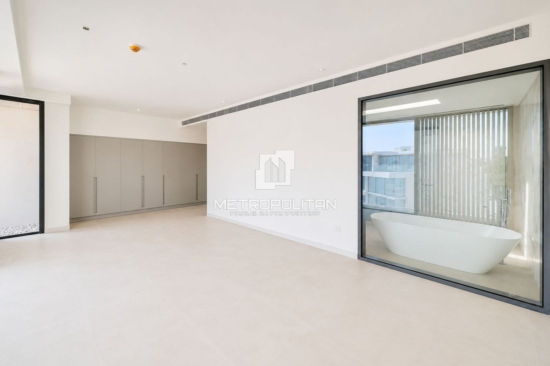 Townhouse in Ras Al Khor Industrial Area, Dubai, United Arab Emirates 5 - 18644602