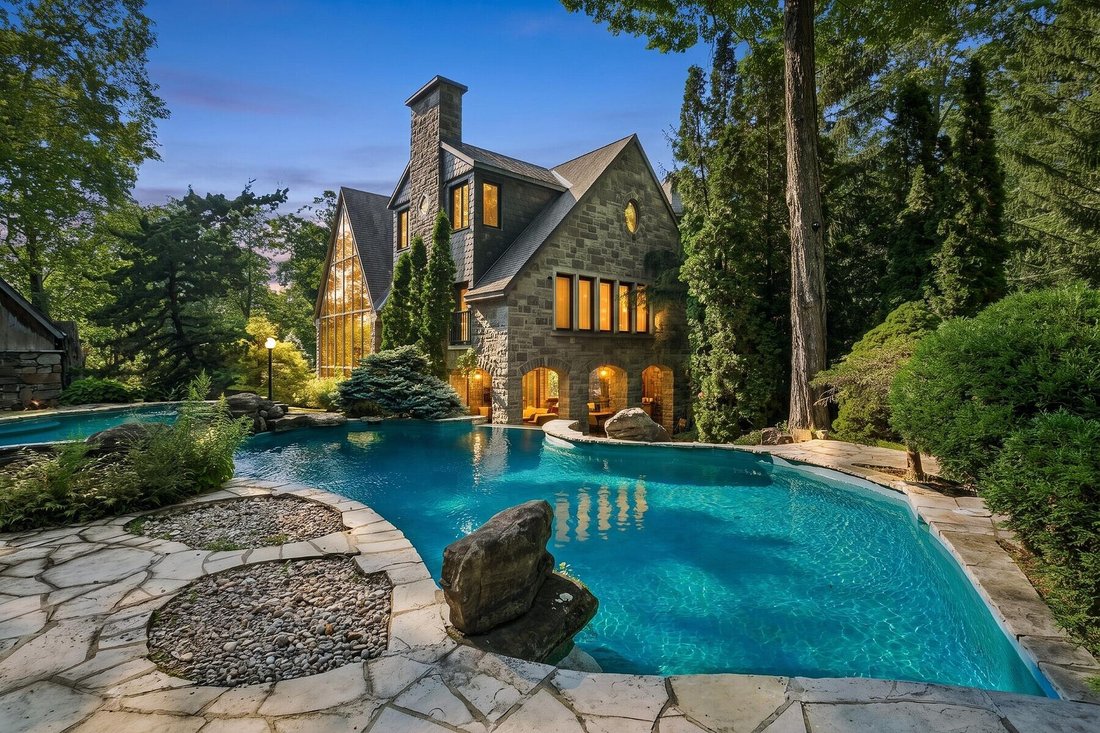 House in Senneville, Quebec, Canada 2 - 18669499