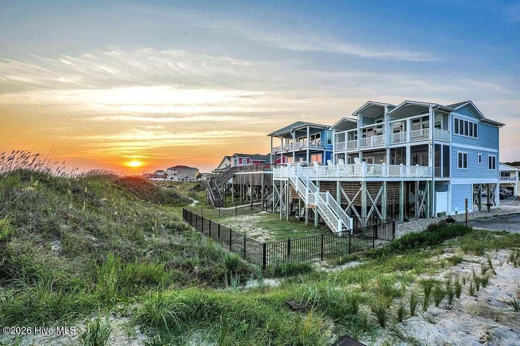 House in Oak Island, North Carolina, United States 1 - 18669204